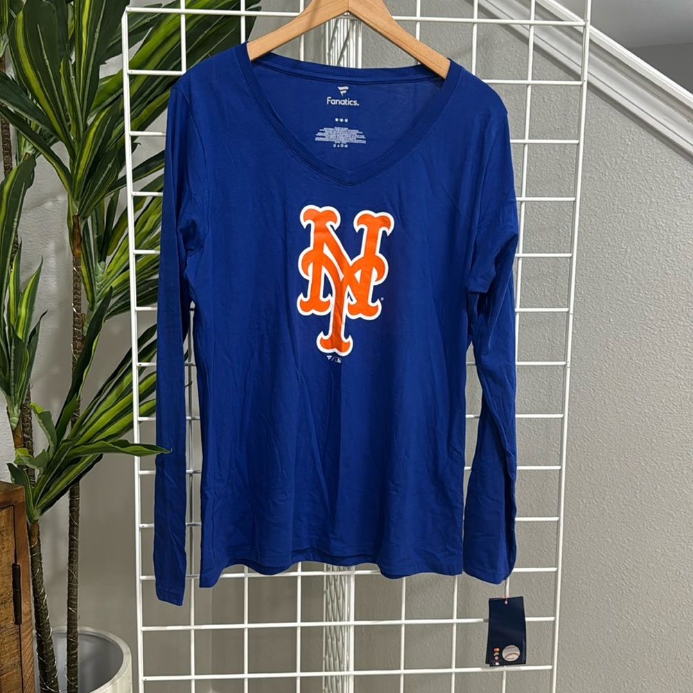 NY Mets women’s v neck size Medium NWT